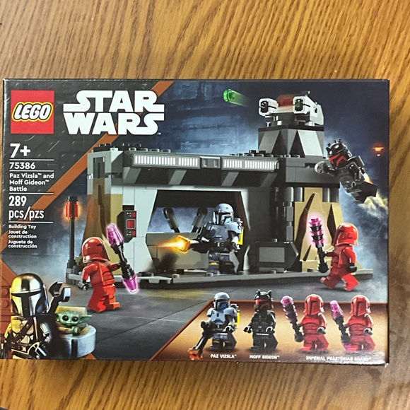 Lego Other - LEGO Star Wars Battle Set with Red Guards and Gray Build
